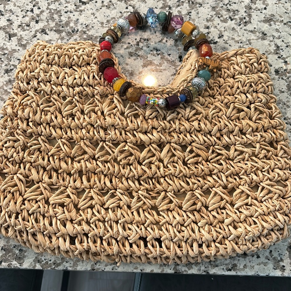 Raffia vacation purse